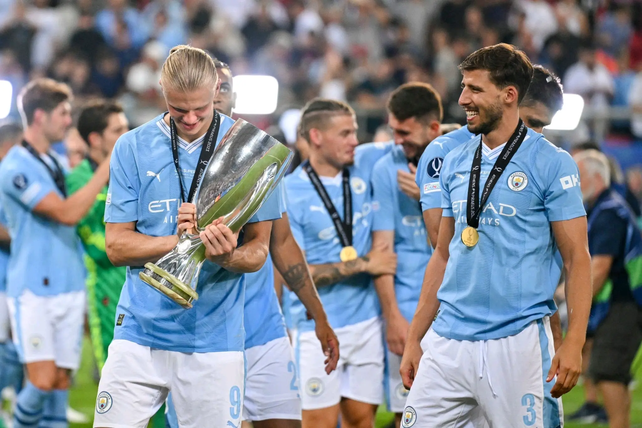 趣体育网站-关于里程碑夜塞维利亚伤情更新，社区盾今晚刷纪录，管理层满意，更衣室氛围转暖的信息